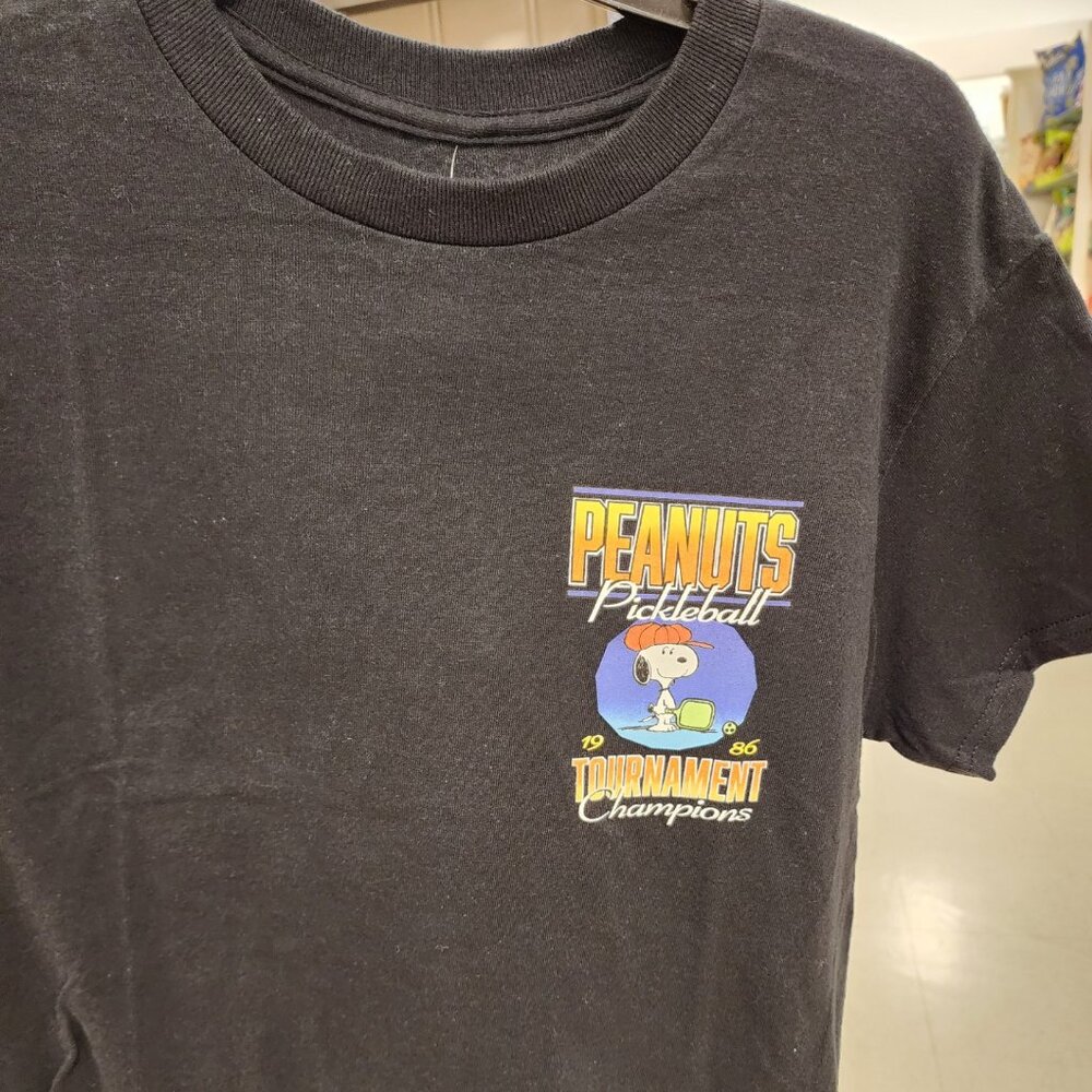Peanuts Snoopy Pickleball Men's Medium Brand NEW No Tags Graphic in Front & Back